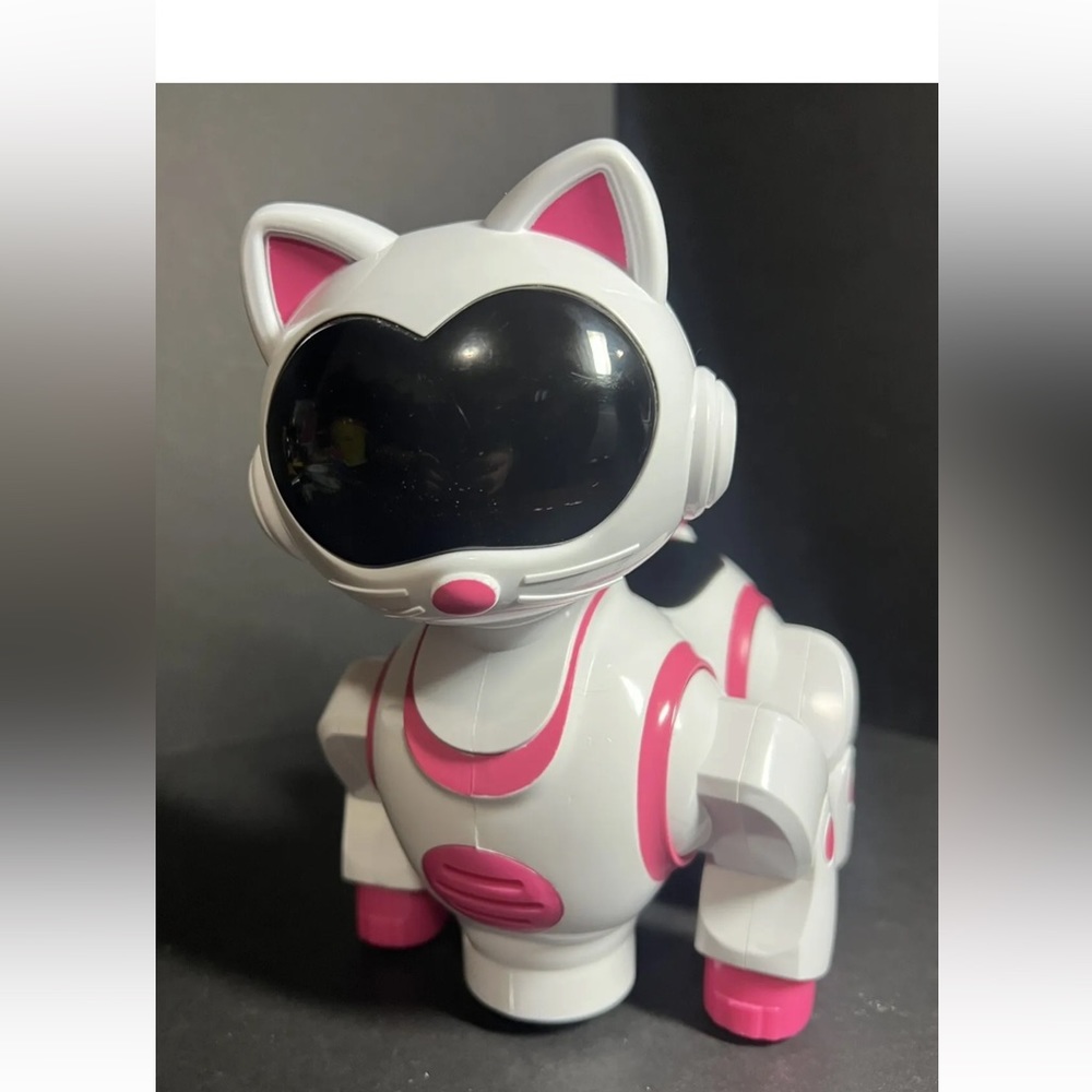 Vivitar Dancing Robot Cat Bump N Go Action Walks with Music Lights Works Great!